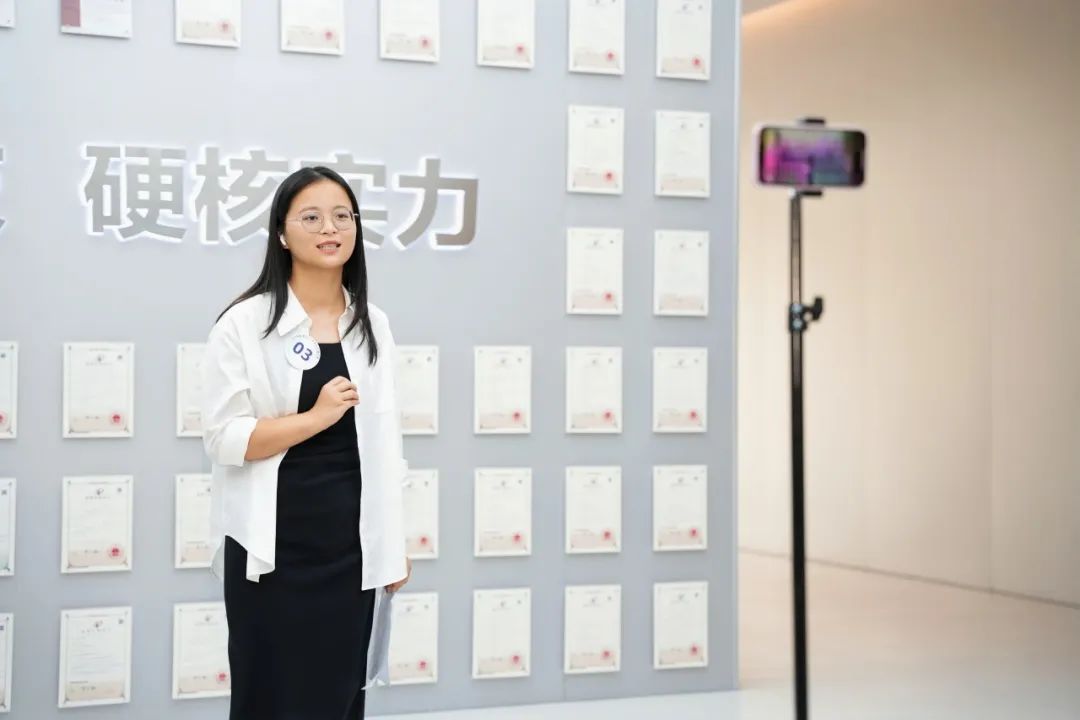 1756363461680664 1756363461680664